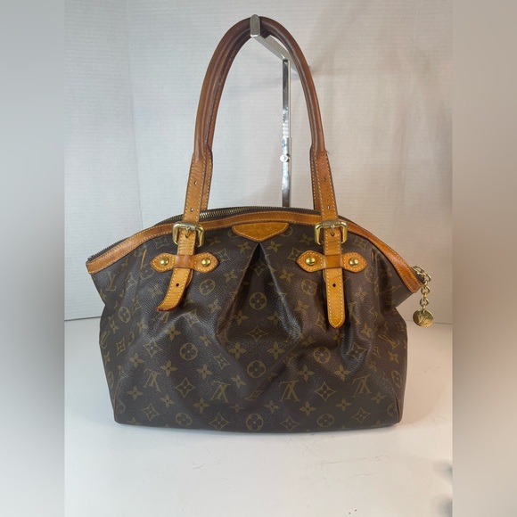Louis Vuitton Shoulder Tivoli GM  Bag - Picture 3 of 16